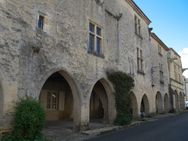 Place du Mercadiou St Macaire
