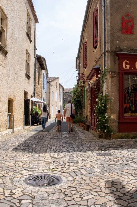 Rue de l'Eglise St Macaire